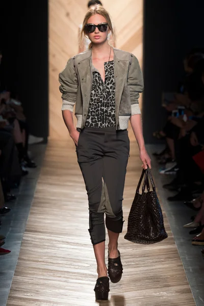 Look 37